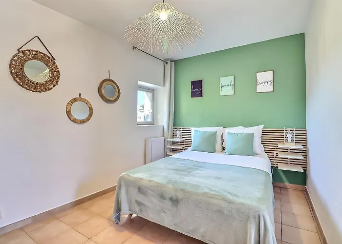 Appartement Le Regordane - 4 Personnes - Centre Wifi Cosy